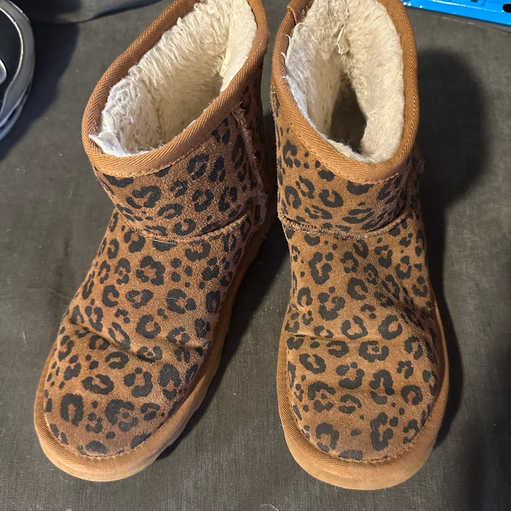 Unbranded Mini Boots